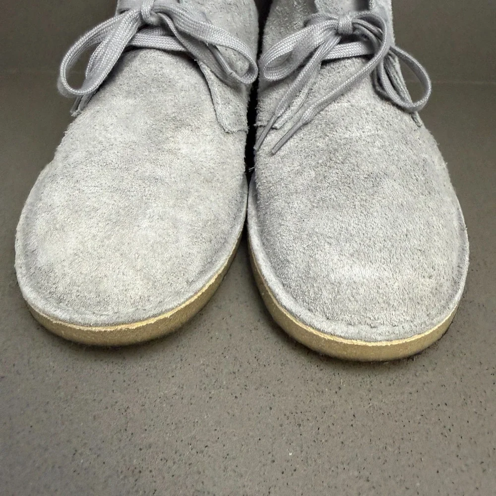 Clarks Originals Desert Boots Mens 11 Gray Suede Crepe Sole Chukka UK 10